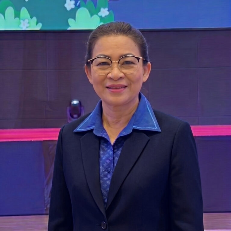 สุริศา ริมคีรี